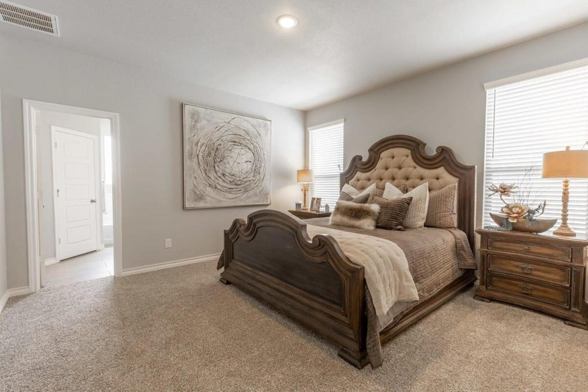 Entire House~ Spacious~ Prime Location~ Backyard Lubbock Exterior foto
